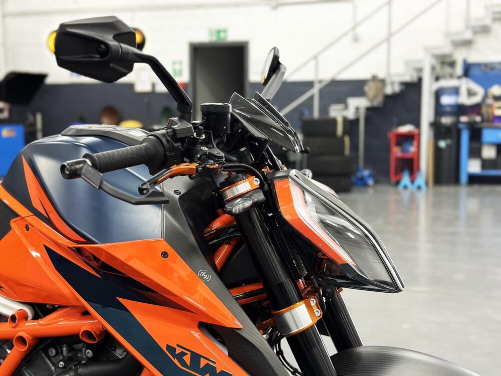 KTM 1290 Super Duke R (2020) (5)