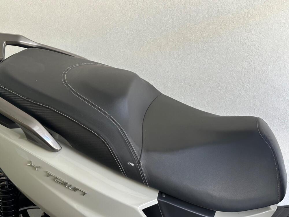 Kymco X-Town 300i City (2020) (4)