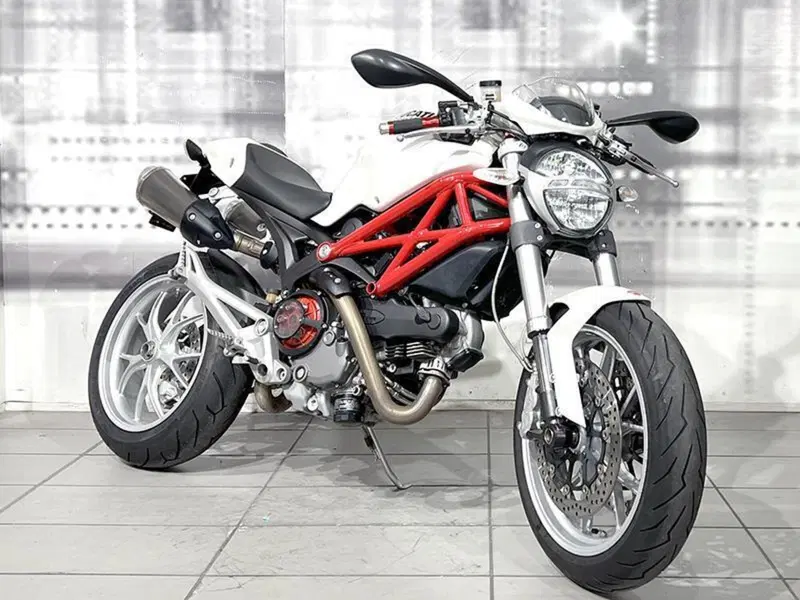 Ducati Monster 1100 (2009 -10)