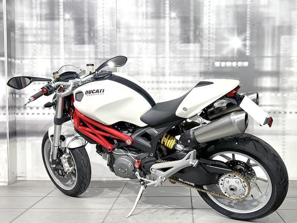 Ducati Monster 1100 (2009 -10) (2)