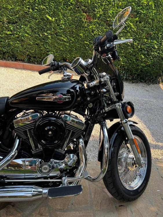 Harley-Davidson 1200 Custom (2017) - XL 1200C (4)