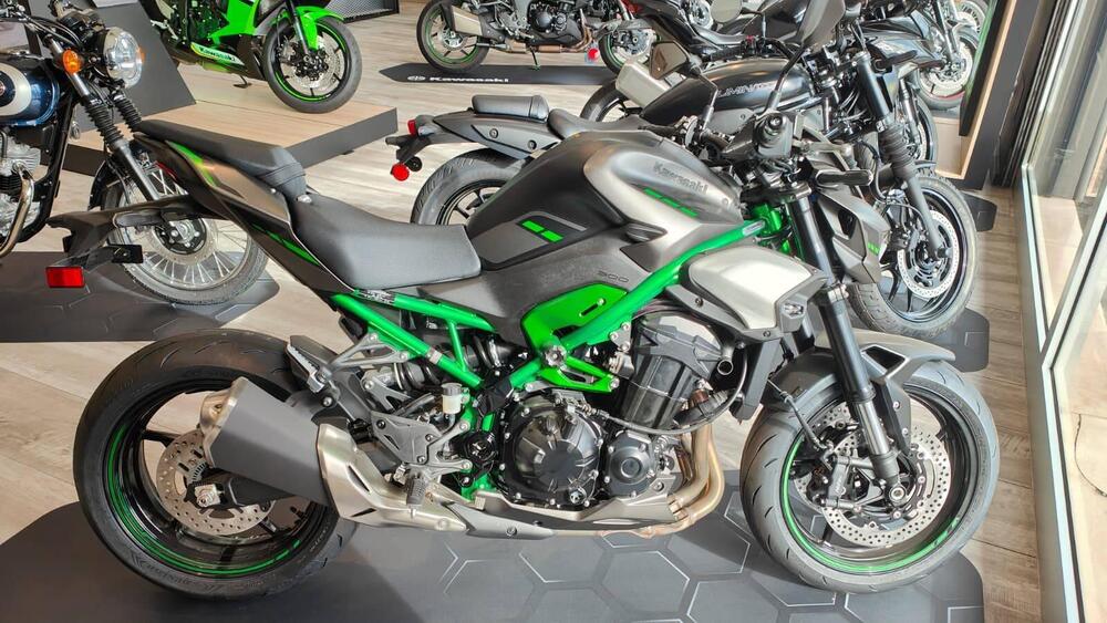Kawasaki Z 900 (2025 - 26)