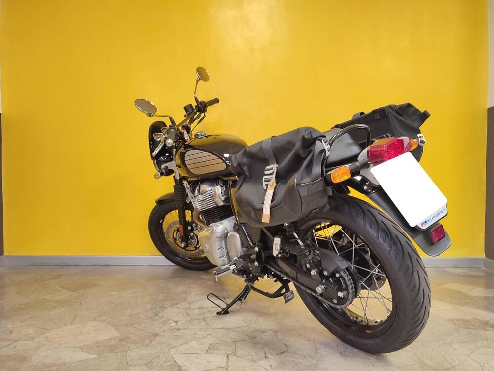 Royal Enfield Interceptor 650 (2021 - 25) (4)