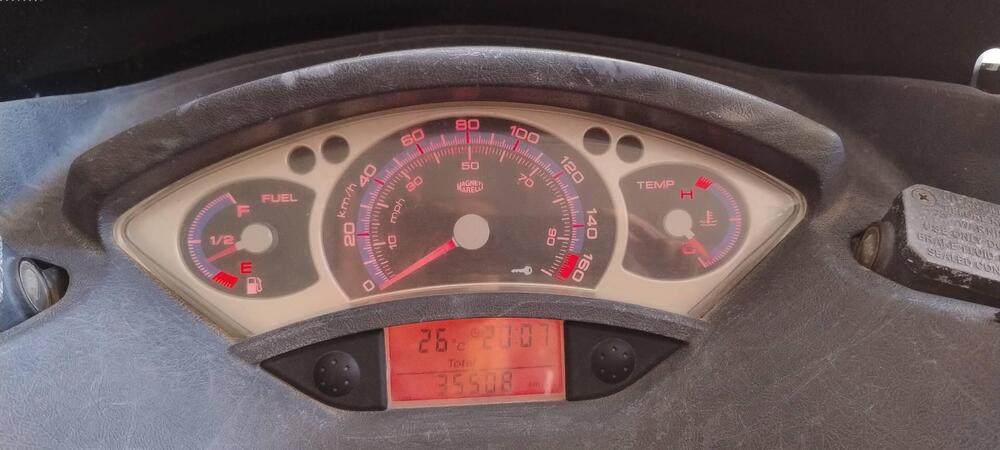 Yamaha X-Max 250 (2005 - 07) (2)