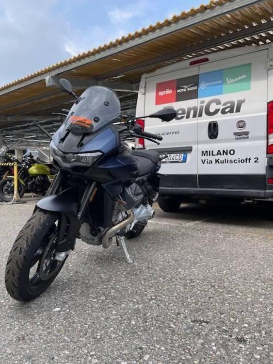 Moto Guzzi V100 Mandello (2025) (2)