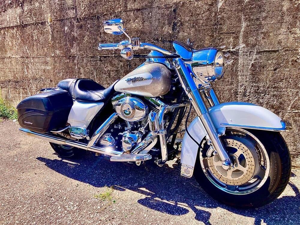 Harley-Davidson 1690 Road King Custom (2007) - FLHRS (2)