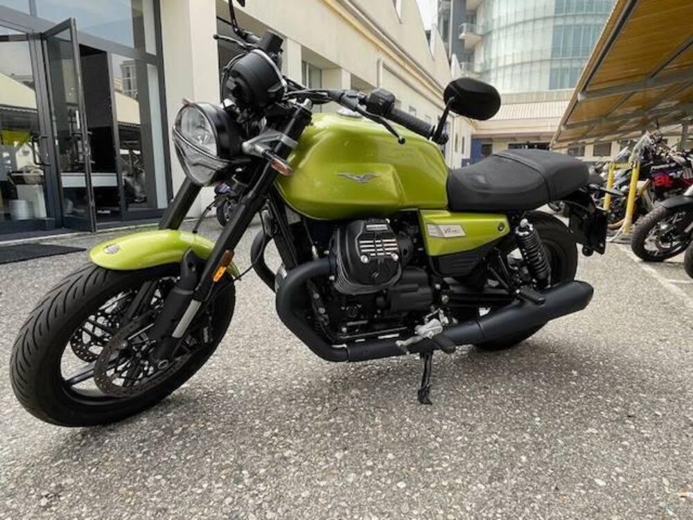 Moto Guzzi V7 Sport (2025) (2)