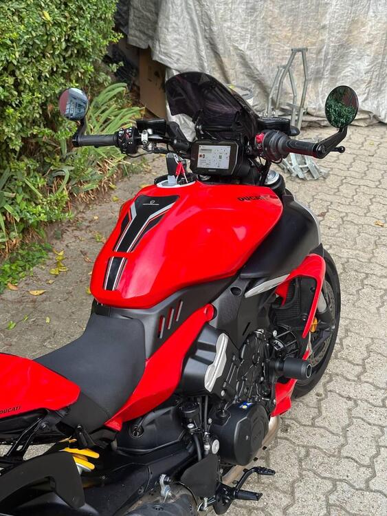 Ducati Diavel V4 (2023 - 25) (4)