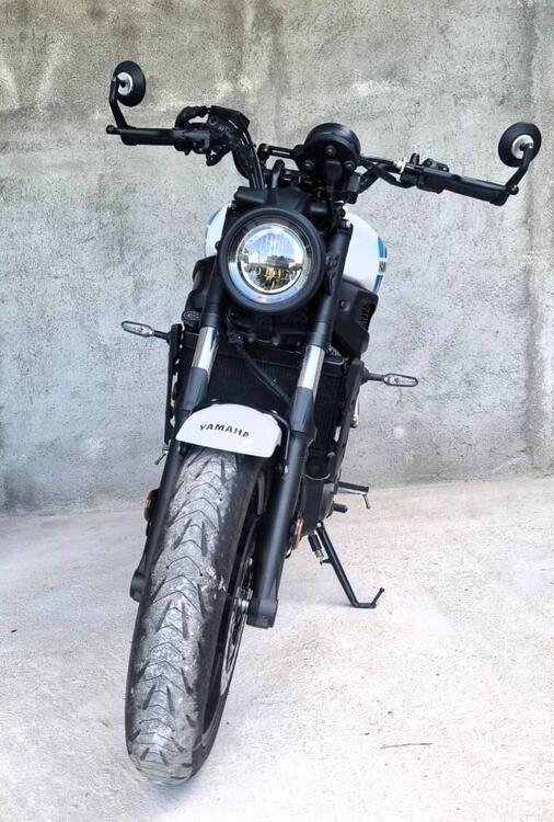 Yamaha XSR 700 (2022 - 25) (3)