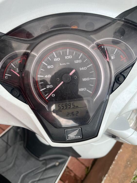 Honda SH 300 i ABS (2016 - 20) (4)