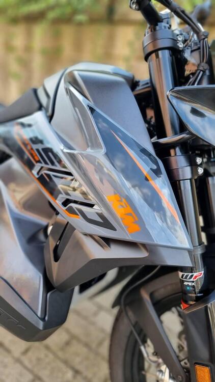 KTM 890 Adventure (2022) (3)