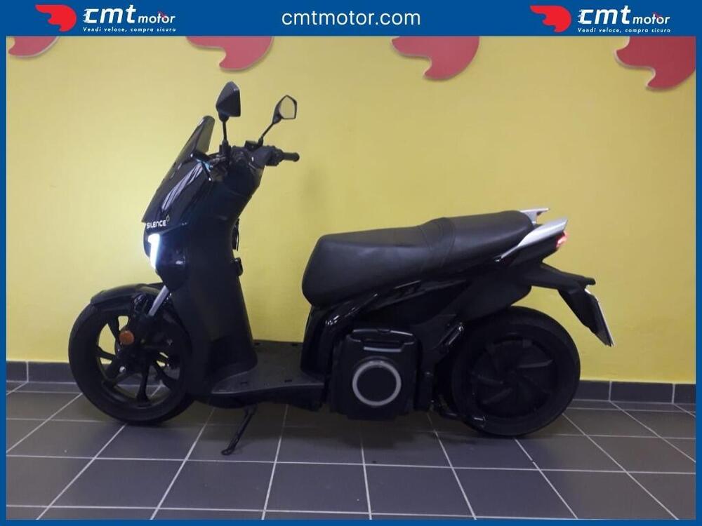 Silence S01 L3e (2021 - 25) (3)