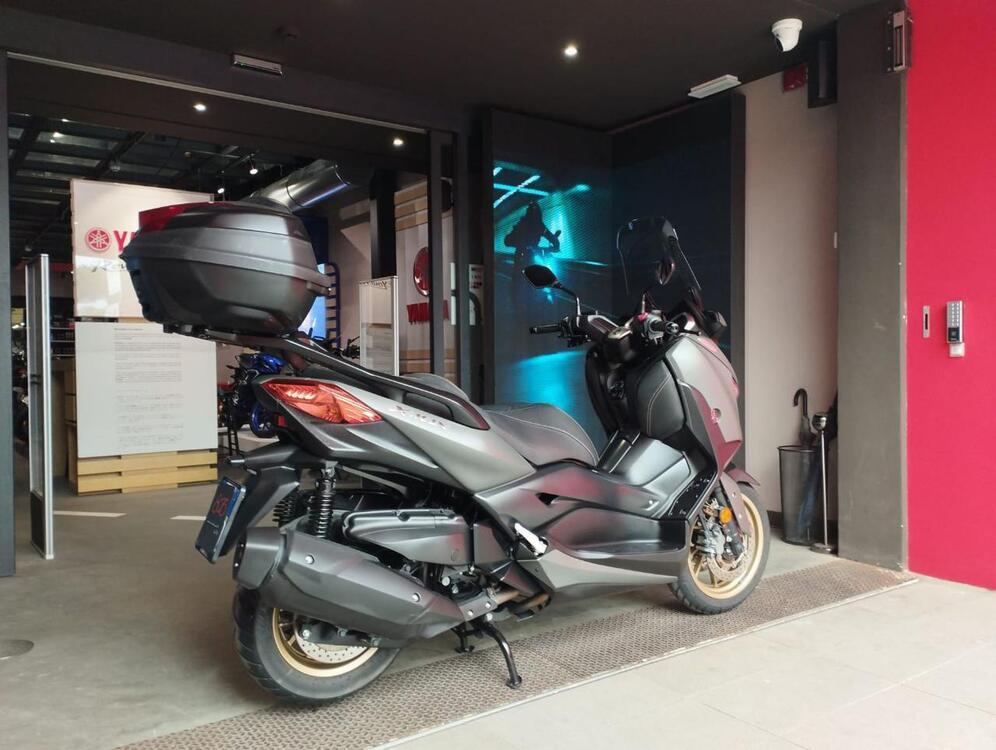 Yamaha X-Max 400 Tech Max (2020) (2)