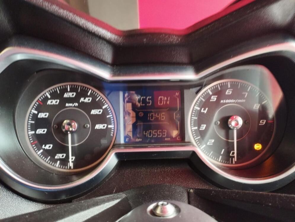 Yamaha X-Max 400 Tech Max (2020) (5)