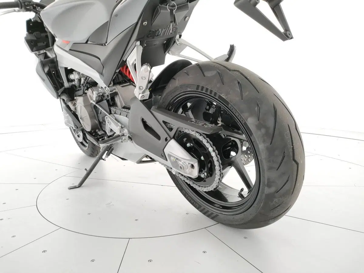 Aprilia Tuono 660 (2021 - 25) (5)