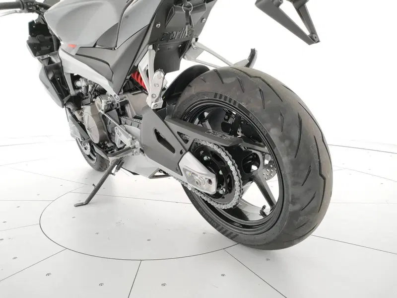 Aprilia Tuono 660 (2021 - 25) (5)