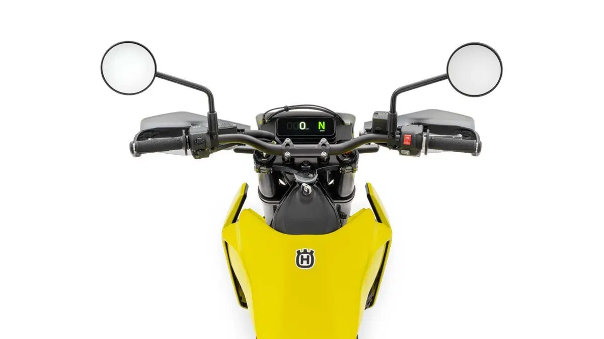 Husqvarna 701 Supermoto 701 Supermoto (2026) (9)