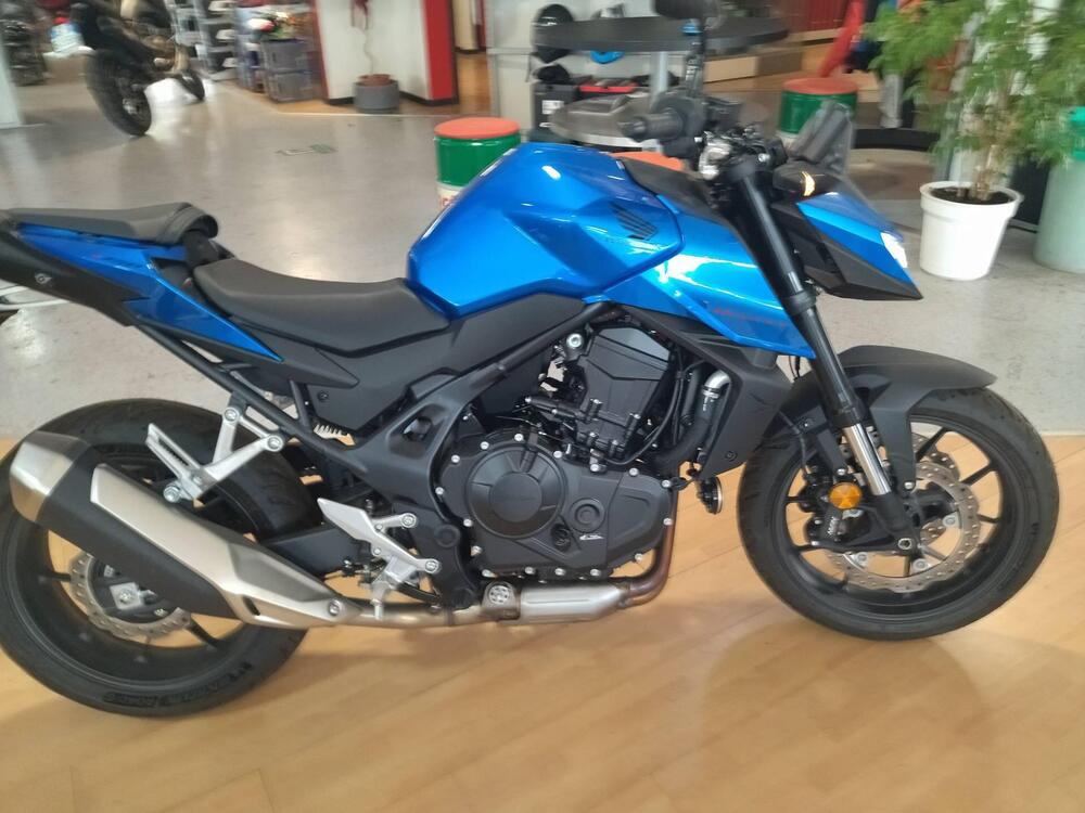 Honda CB 750 Hornet (2025)