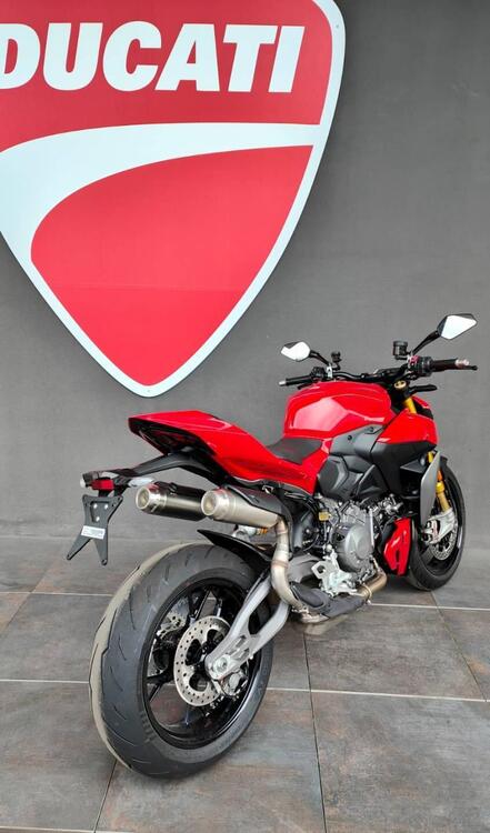 Ducati Streetfighter V2 S (2025) (3)