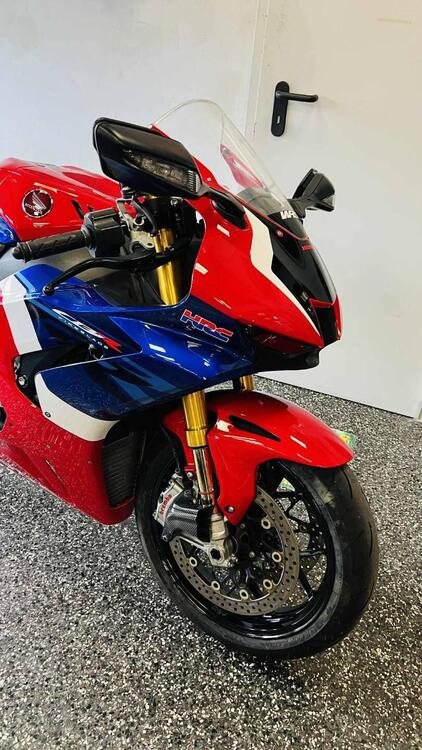 Honda CBR 1000 RR-R Fireblade SP (2020 - 21) (2)