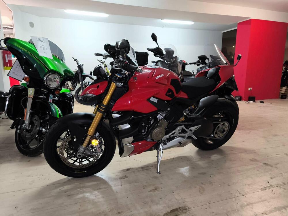 Ducati Streetfighter V4 1100 S (2021 - 22) (2)