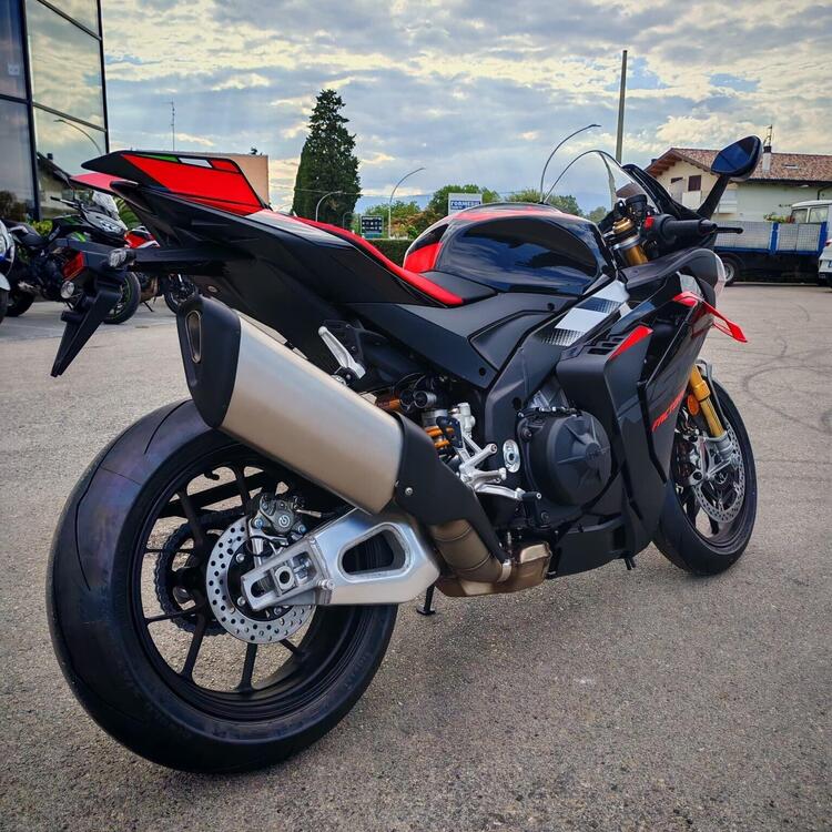 Aprilia RSV4 1100 (2025) (5)