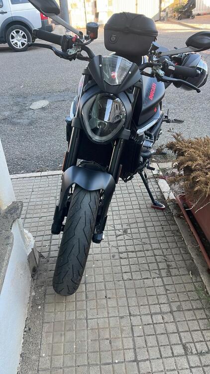 Ducati Monster 937 + (2021 - 25)