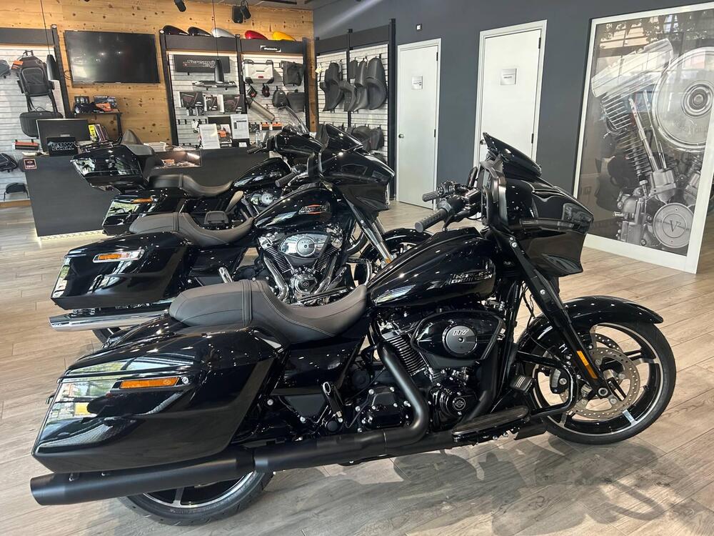 Harley-Davidson Street Glide (2024 - 25) (2)