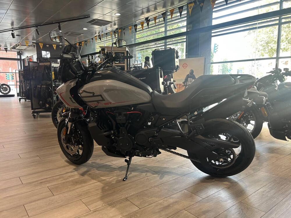 Harley-Davidson Pan America 1250 ST (2025)