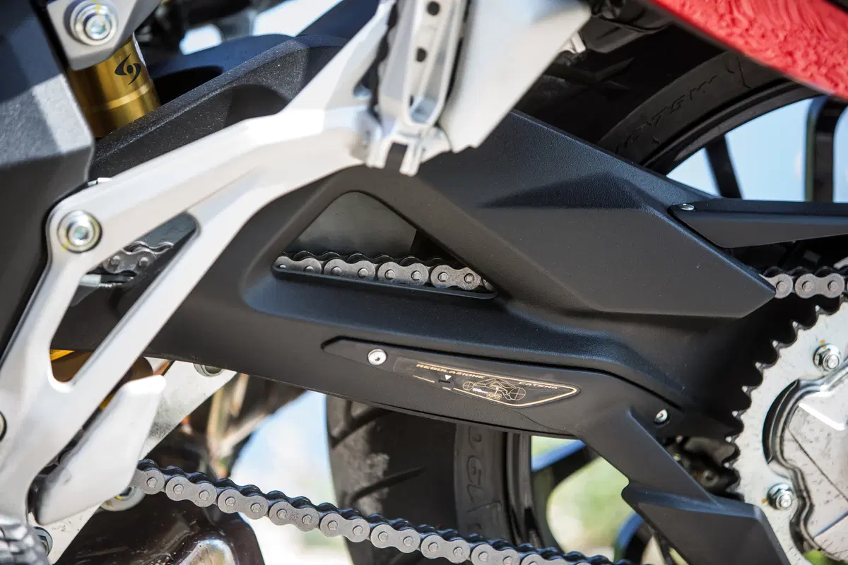 MV Agusta Turismo Veloce 800 (2)