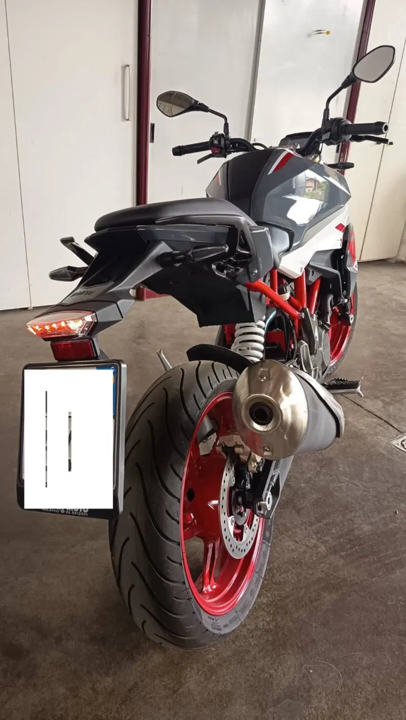 Bmw G 310 R (2021 - 25) (3)