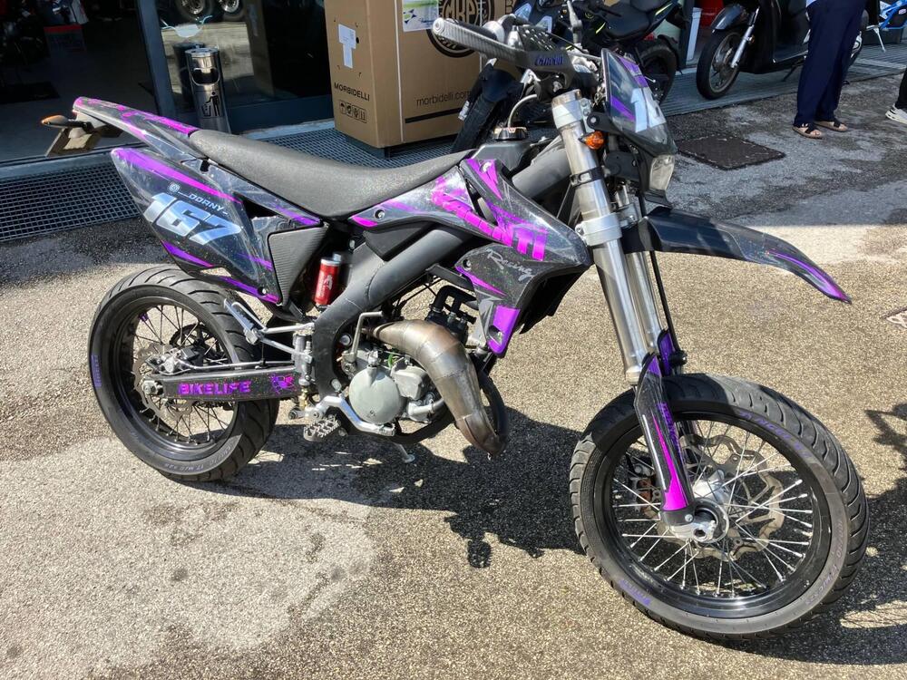 Valenti SM 50 (2014)