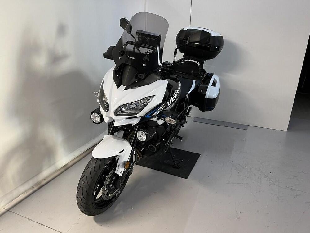 Kawasaki Versys 650 Grand Tourer (2021) (4)