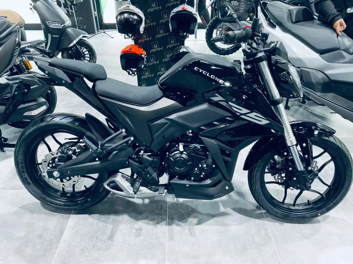 Cyclone Battlo 5S (2025 - 26)