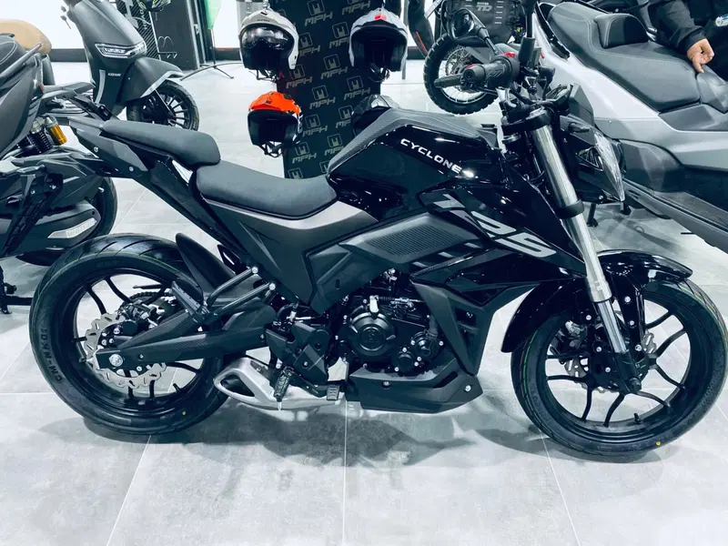 Cyclone Battlo 5S (2025 - 26)