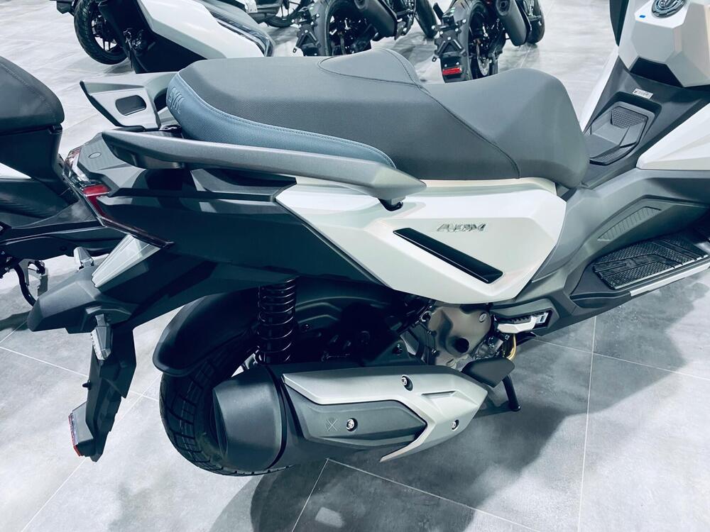 Sym ADX 300 (2024 - 25) (4)