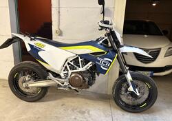 Husqvarna 701 Supermoto (2016) usata