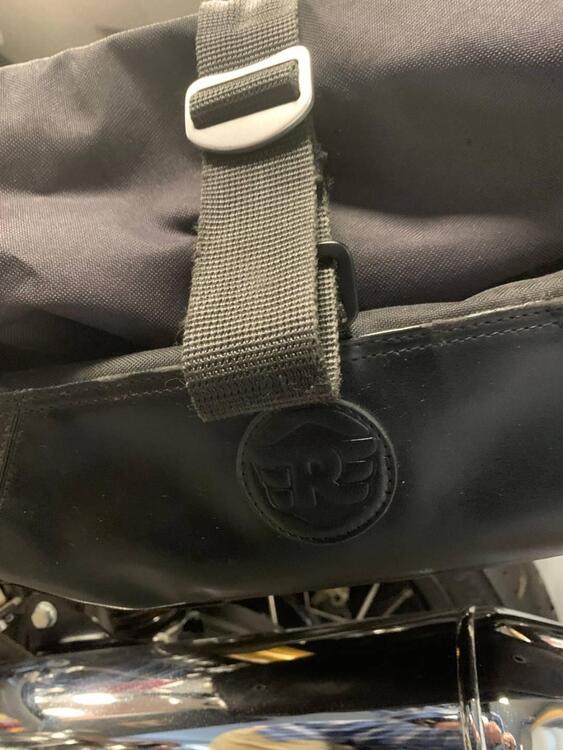 Royal Enfield Interceptor 650 (2021 - 25) (5)