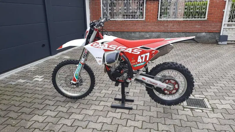 GASGAS EC 250 F (2025) (6)