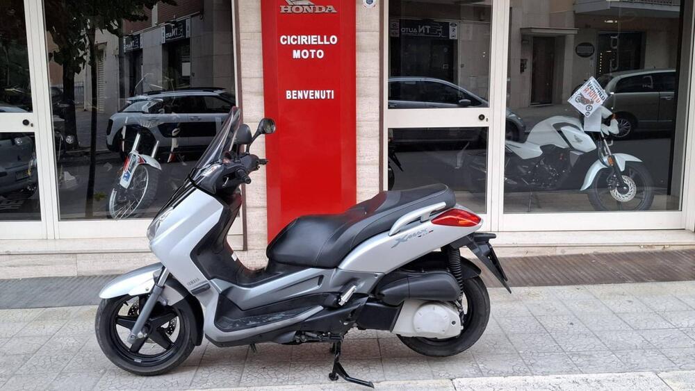 Yamaha X-Max 250 (2005 - 07) (2)