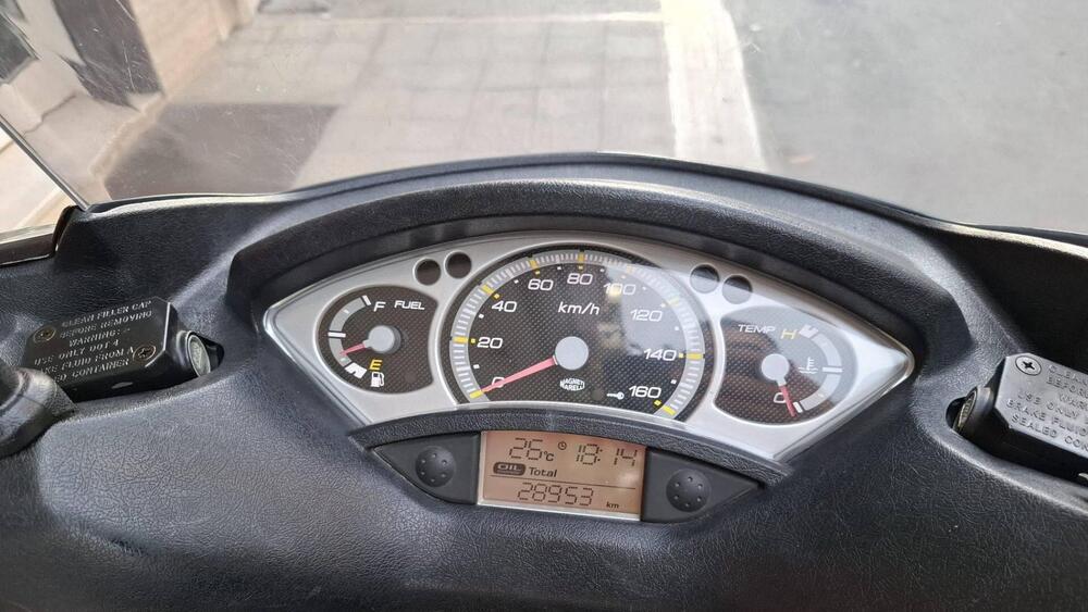 Yamaha X-Max 250 (2005 - 07) (3)