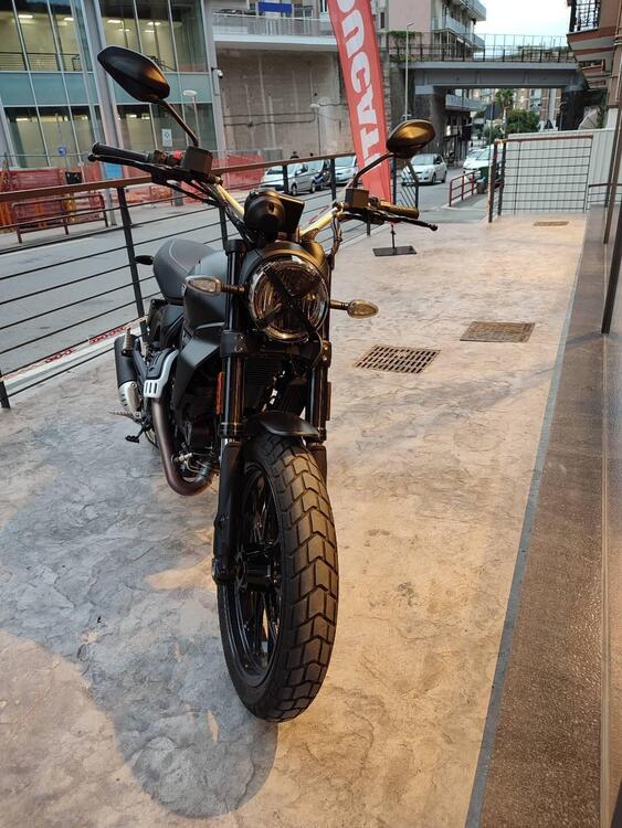 Ducati Scrambler 800 Icon Dark (2025) (5)