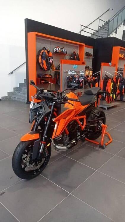 KTM 1390 Super Duke R (2024 - 26) (2)
