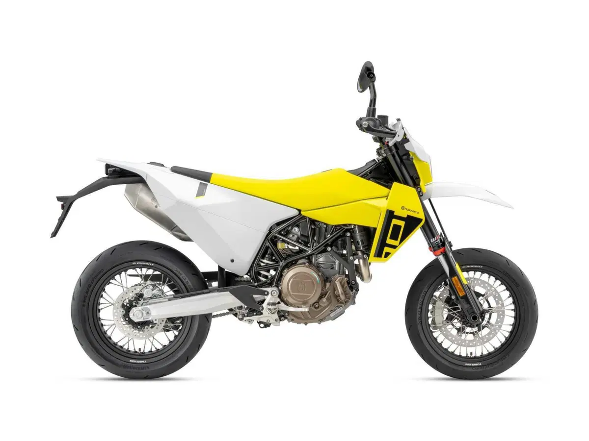 Husqvarna 701 Supermoto e 701 Enduro 2026: più CV, tecnologia e nuovo stile [GALLERY] (14)