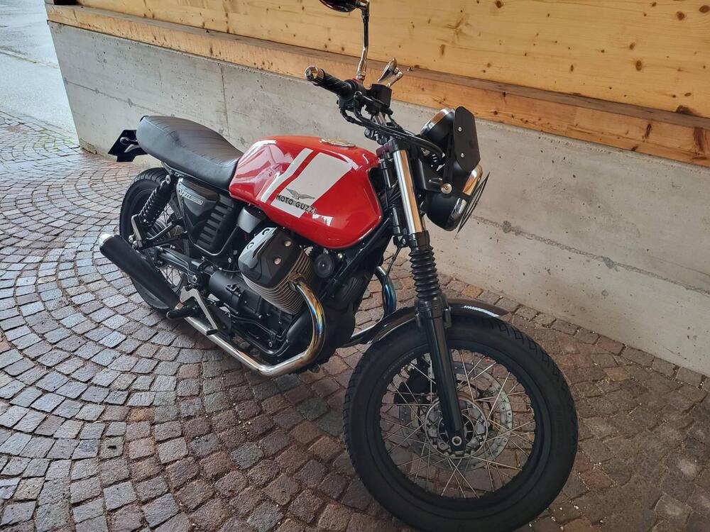 Moto Guzzi V7 II Special (2015 - 17) (3)