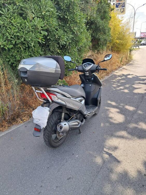 Kymco Agility 200i R16 + (2014 - 17) (2)