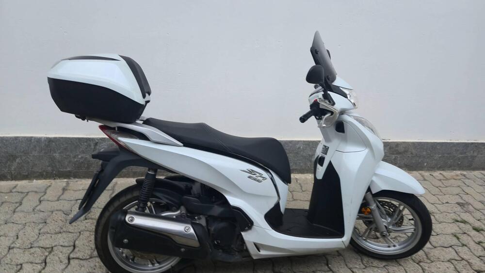 Honda SH 300 i Sport ABS (2018 - 20) (3)
