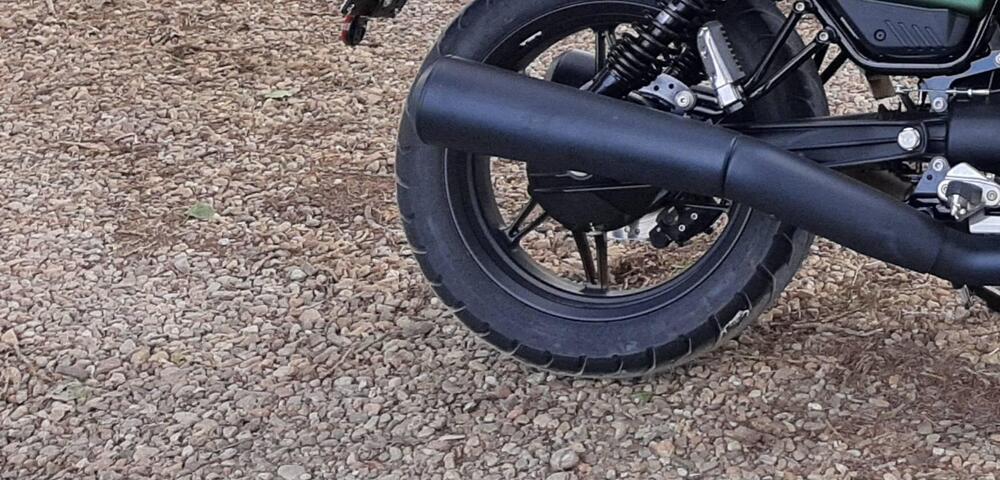 TERMINALI ORIGINALI MOTO GUZZI V7 STONE EURO 5 (2)