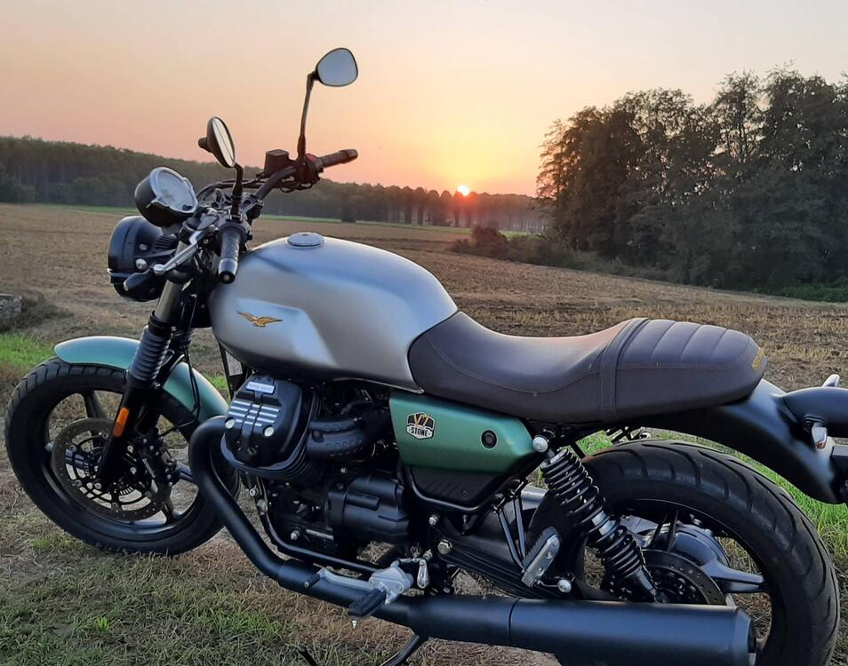 TERMINALI ORIGINALI MOTO GUZZI V7 STONE EURO 5 (4)