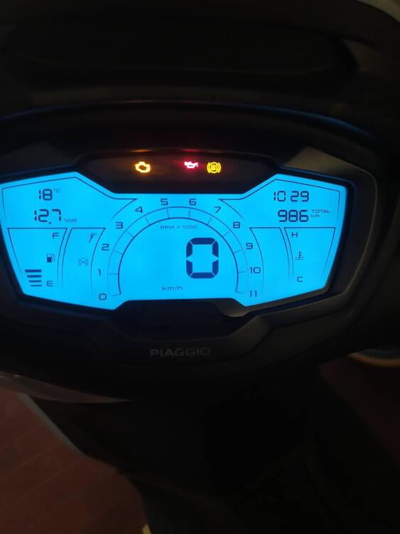 Piaggio Beverly 400 S (2025) (5)